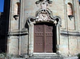 Fachada de la iglesia de las Ursulinas de Sigüenza.