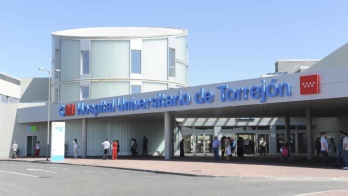 Fachada del Hospital de Torrejón.