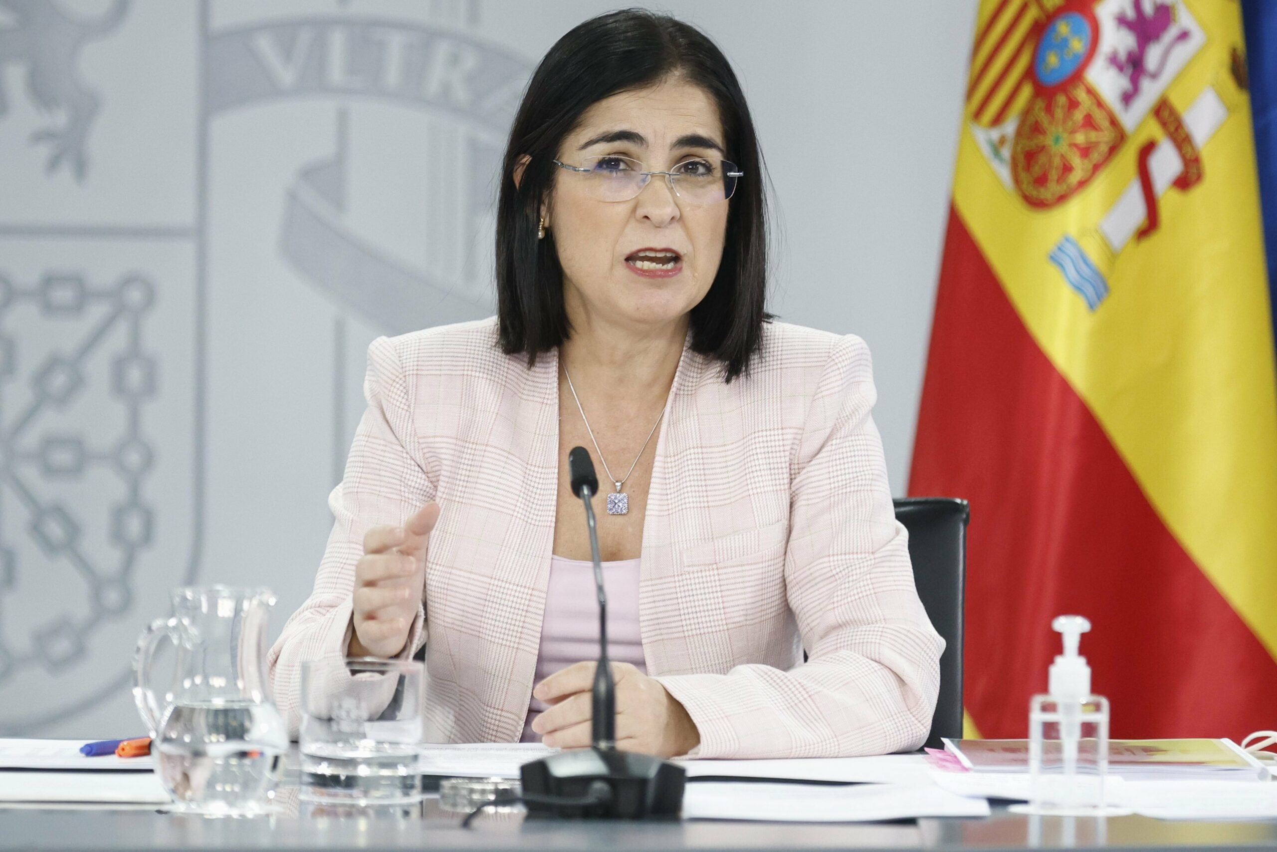 La ministra de Sanidad, Carolina Darias, en la rueda de prensa posterior al Consejo de Ministros del 3 de diciembre de 2021.