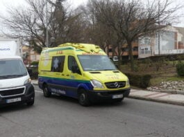 Ambulancia en una calle de Guadalajara, en enero de 2022.