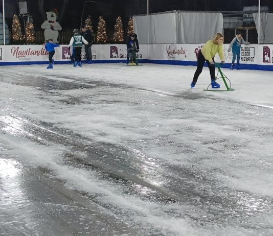 Pista de hielo de Navilandia el 3 de enero de 2023. (Foto: La Crónic@)