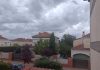 Nubes de tormenta sobre Cabanillas del Campo en la mañana del 2 de septiembre de 2023. (Foto: La Crónic@)