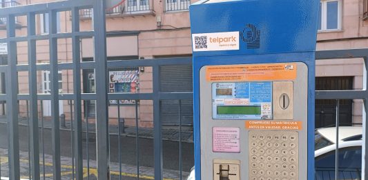 La tarjeta XGuada se puede recargar hasta un máximo de 8 euros en los parquímetros de la ciudad. (Foto: La Crónic@)