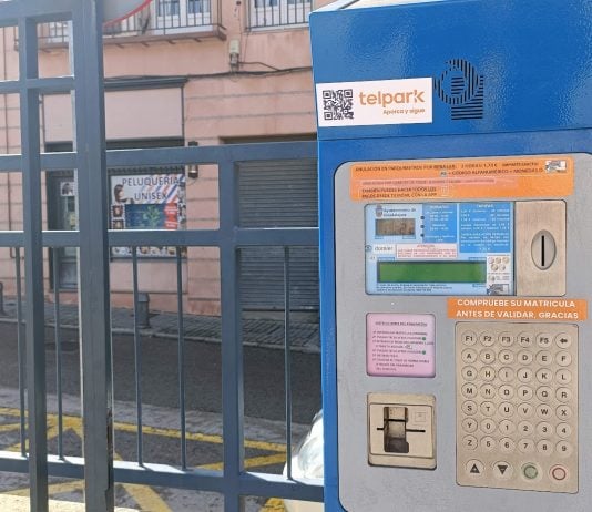 La tarjeta XGuada se puede recargar hasta un máximo de 8 euros en los parquímetros de la ciudad. (Foto: La Crónic@)