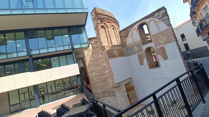 La actividad se inicia desde aquí, a las puertas de la oficina de turismo de Guadalajara. (Foto: La Crónic@)