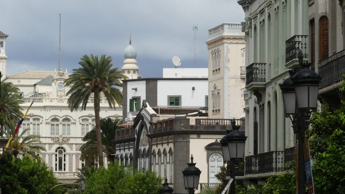 El timador actuaba a distancia, por Internet, desde Gran Canaria. (Foto: La Crónic@)