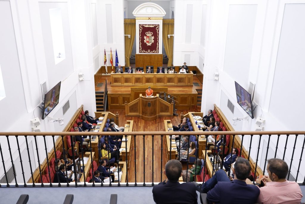 Pleno en las Cortes de Castilla-La Mancha.