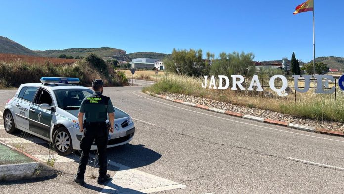 Patrulla de la Guardia Civil en Jadraque.