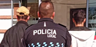 Los detenidos por la Policía Local de Azuqueca de Henares, en imagen difundida por las redes sociales de ese cuerpo armado.