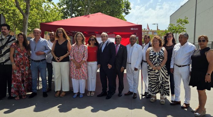 No han falta políticos de uno y otro signo en la celebración de las Fiestas Patrias de los peruanos de Guadalajara.