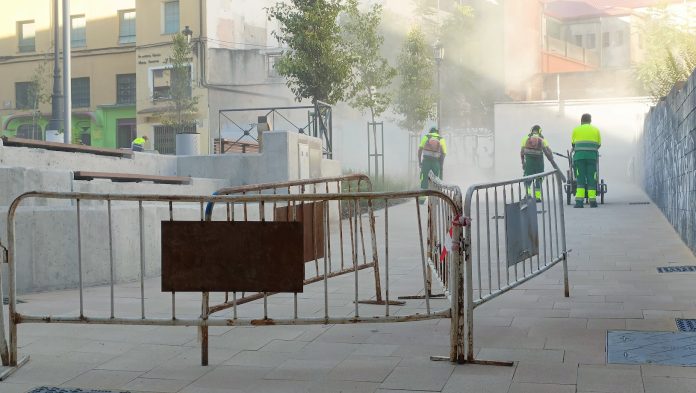 Aspecto de la plaza de Prim el 22 de julio de 2024, minutos antes de la inauguración de su reforma. (Foto: La Crónic@)