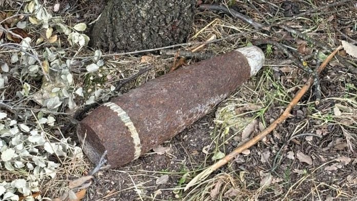 El proyectil encontrado en Hontoba tenía toda su carga explosiva intacta. (Foto: Guardia Civil)