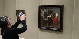 En la Gemäldegalerie de Berlín nadie te molestará para extasiarte de lante de este cuadro de Vermeer ni para fotografiarlo a tus anchas. (Foto: La Crónic@)