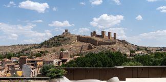 El castillo de Molina de Aragón, desde el parador de turismo.