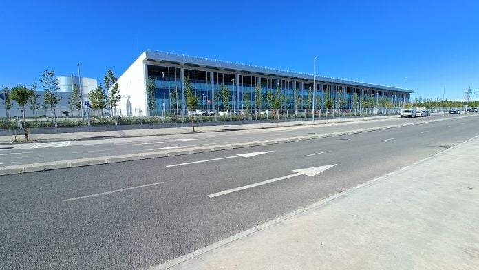 Exterior de la planta de Cummins en Guadalajara. (Foto: La Crónic@)