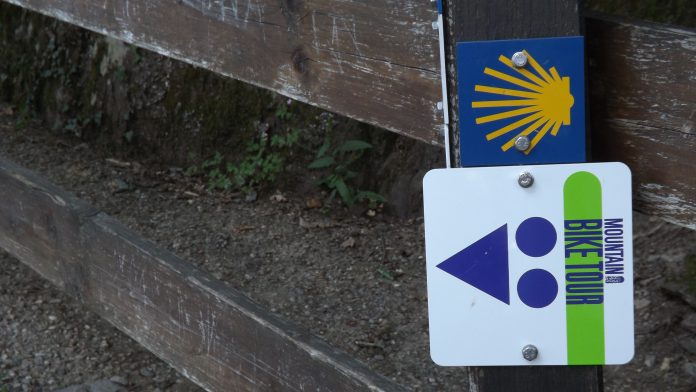 El Camino de Santiago te sale al paso en lugares tan inesperados como este sendero de Luxemburgo. Pero siempre es mejor hacerlo con garantías de éxito. (Foto: La Crónic@)