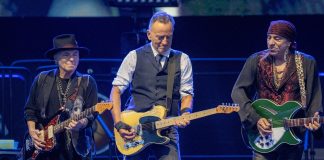 Bruce Springsteen durante su actuación en el Estadi Olímpic en 2024. (Foto: EP)