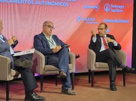 El presidente de las Cortes de Castilla-La Mancha, Pablo Bellido, en Valencia.