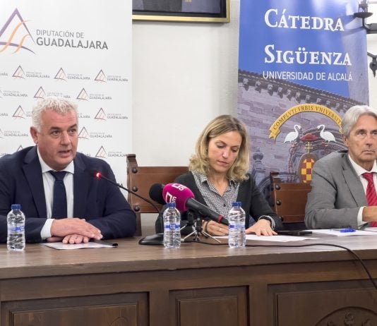 Vega, Merino y Saz en la presentación de la nueva Cátedra Sigüenza.