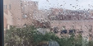 Lluvia contra una ventana. (Foto: La Crónic@)