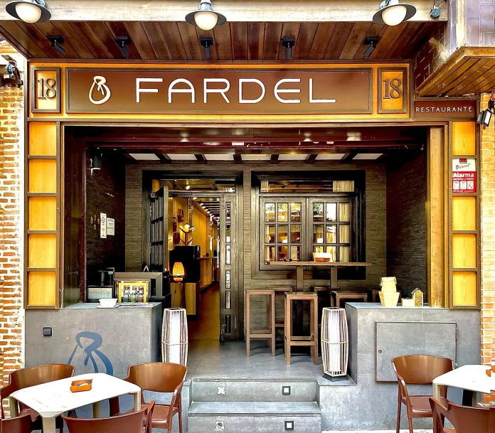 Exterior del restaurante Fardel, en Guadalajara.