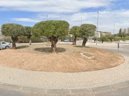 Desde ahora, además de con los olivos esta glorieta cuenta con una plaza y un nombre. (Foto: Google Maps)