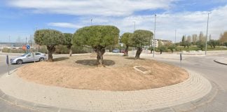 Desde ahora, además de con los olivos esta glorieta cuenta con una plaza y un nombre. (Foto: Google Maps)