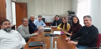 Sindicalistas de UGT tras el acuerdo alcanzado en la central nuclear de Trillo.