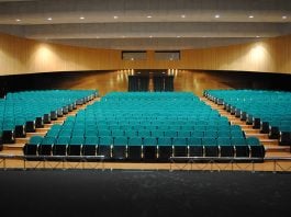 Interior del Teatro Auditorio "Francisco Nieva", de Valdepeñas, donde se ha producido el mortal suceso.