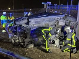 La adolescente fallecida en la A-2 quedó atrapada dentro del vehículo. (Foto: 112 Comunidad de Madrid)