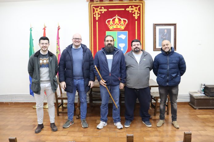 El nuevo alcalde de Matarrubia tras el pleno del 27 de enero de 2025. (Foto: PP)