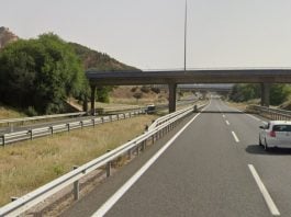 Puente sobre la A-2 que tiene que ser reparado a partir del 19 de enero de 2025, a la altura de la Peña Hueva, en Guadalajara. (Foto: Google Maps)